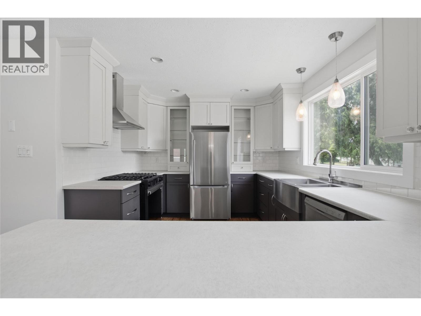 298 Juniper Avenue, Kamloops, British Columbia  V2B 1H7 - Photo 7 - 10396076
