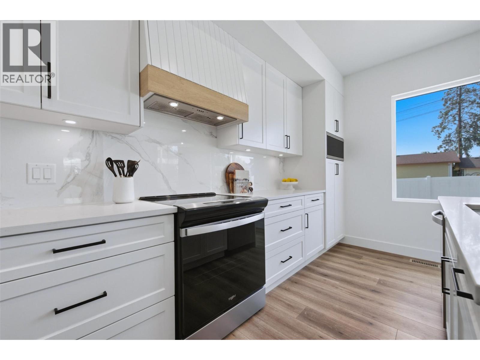 11565 Okanagan Centre Road E Unit# 8, Lake Country, British Columbia  V4V 1G4 - Photo 17 - 10396043