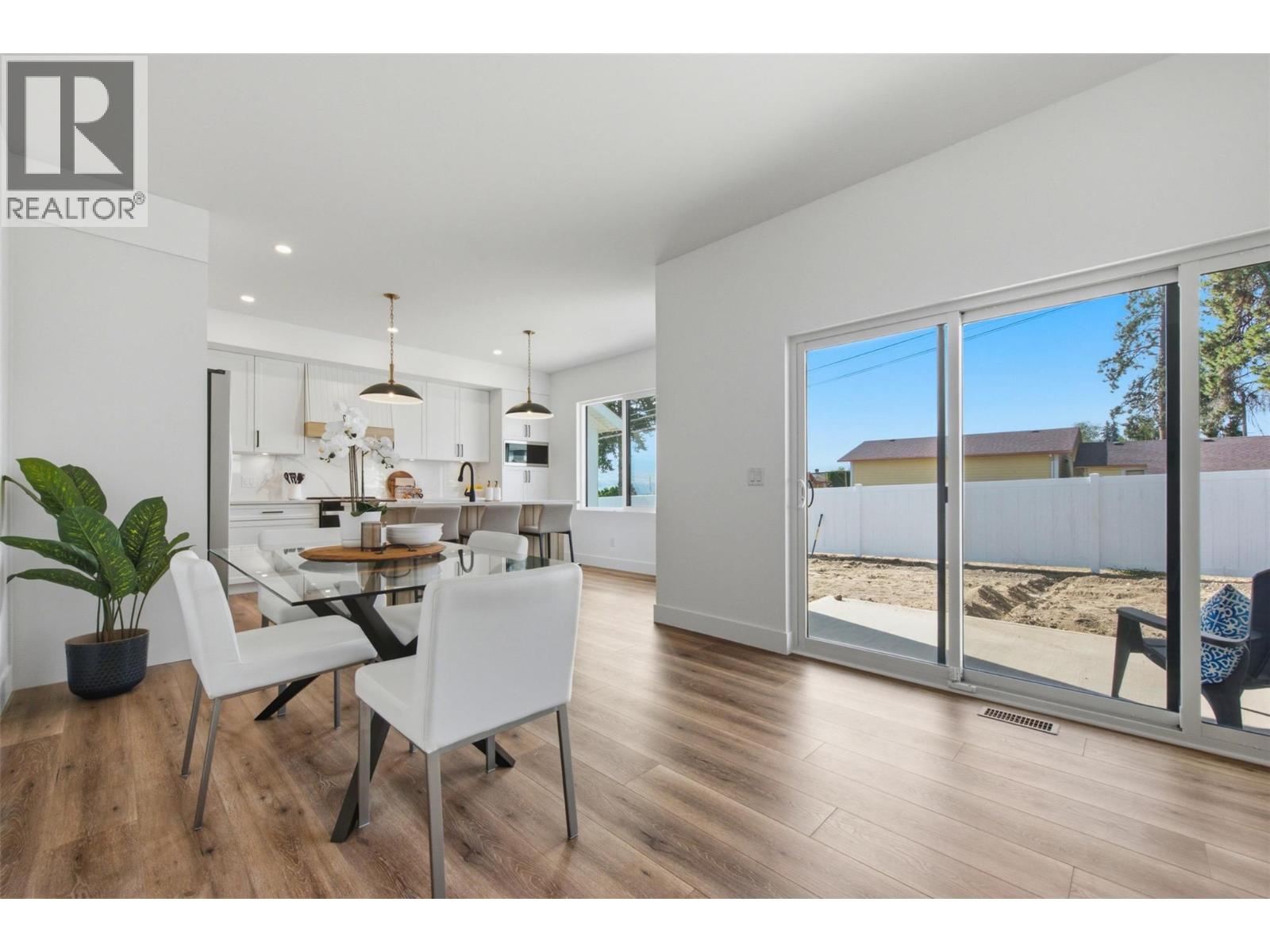 11565 Okanagan Centre Road E Unit# 8, Lake Country, British Columbia  V4V 1G4 - Photo 8 - 10396043