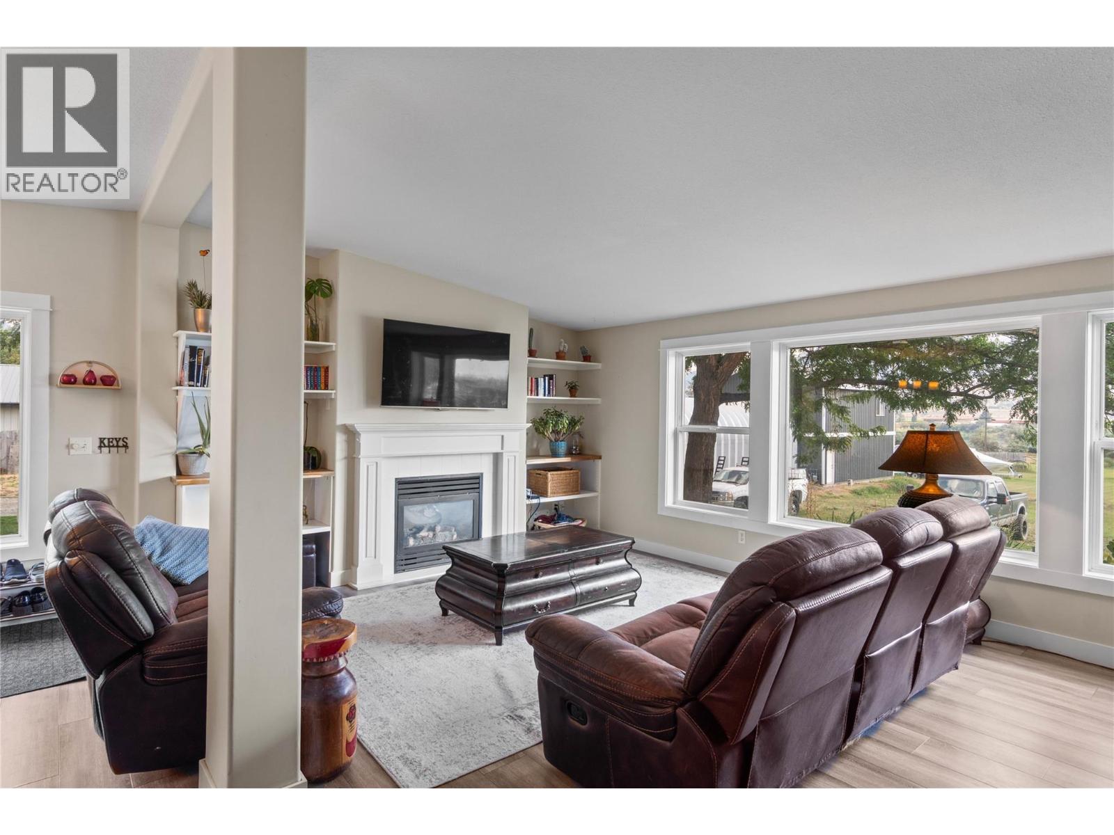 3227 Shuswap Road, Kamloops, British Columbia  V2H 1T1 - Photo 10 - 10396083