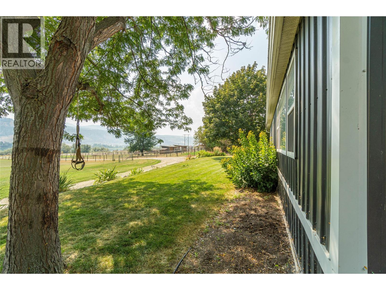 3227 Shuswap Road, Kamloops, British Columbia  V2H 1T1 - Photo 32 - 10396083