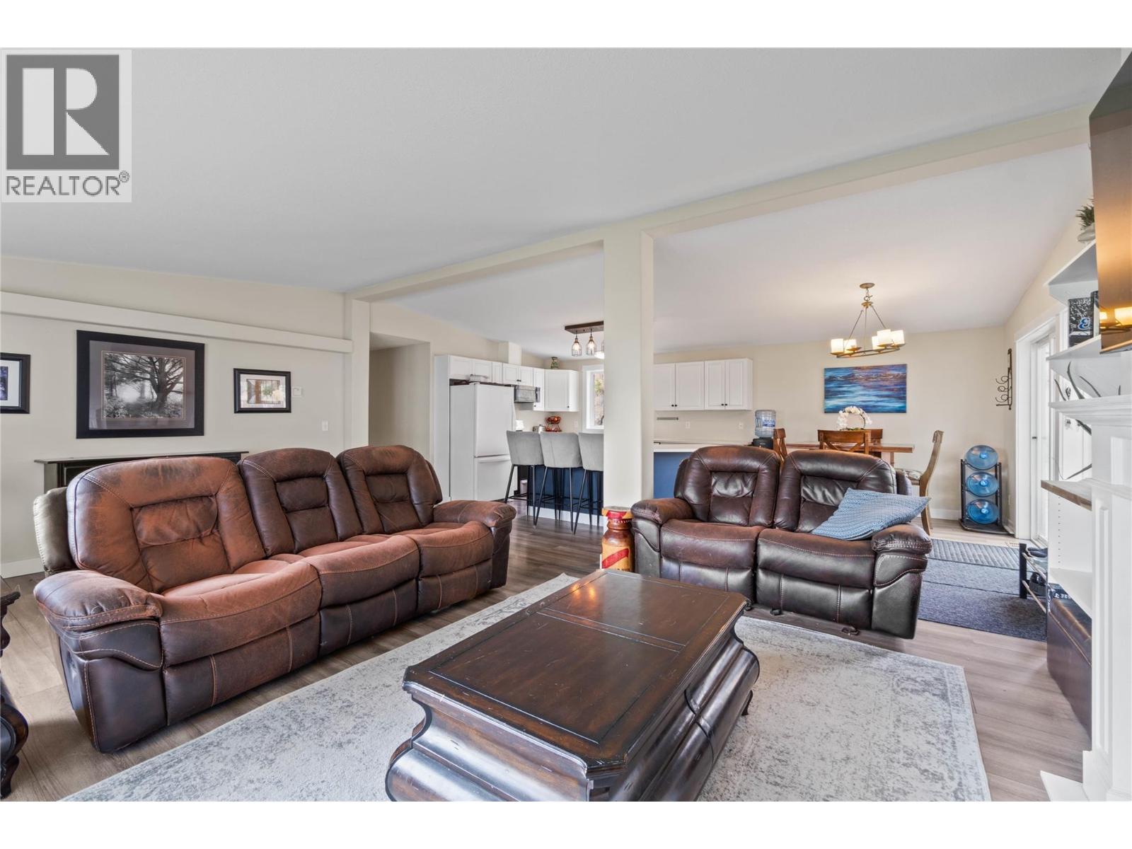 3227 Shuswap Road, Kamloops, British Columbia  V2H 1T1 - Photo 7 - 10396083