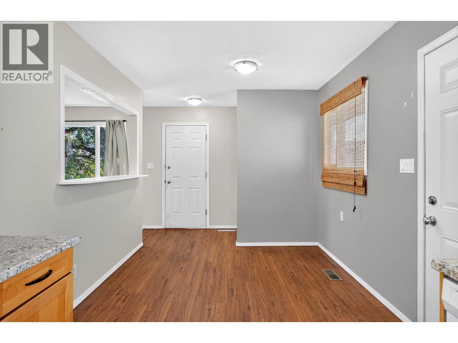658 Courtenay Crescent, Kamloops, British Columbia  V2B 1Z6 - Photo 9 - 10395986