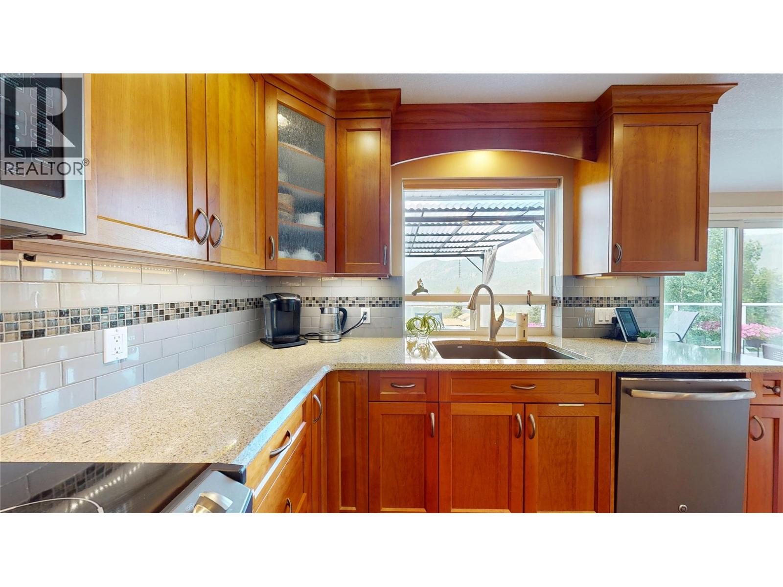 2595 Golf Course Drive, Blind Bay, British Columbia  V0E 1H2 - Photo 17 - 10395135