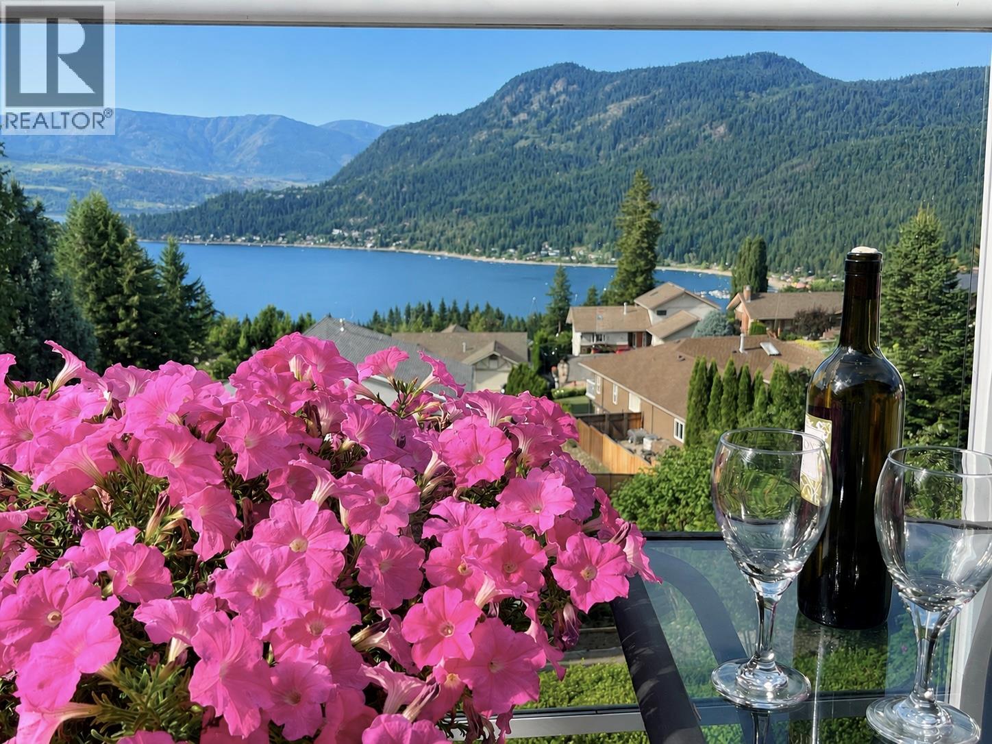 2595 Golf Course Drive, Blind Bay, British Columbia  V0E 1H2 - Photo 2 - 10395135