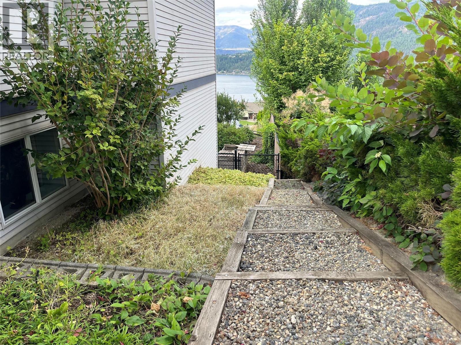 2595 Golf Course Drive, Blind Bay, British Columbia  V0E 1H2 - Photo 42 - 10395135