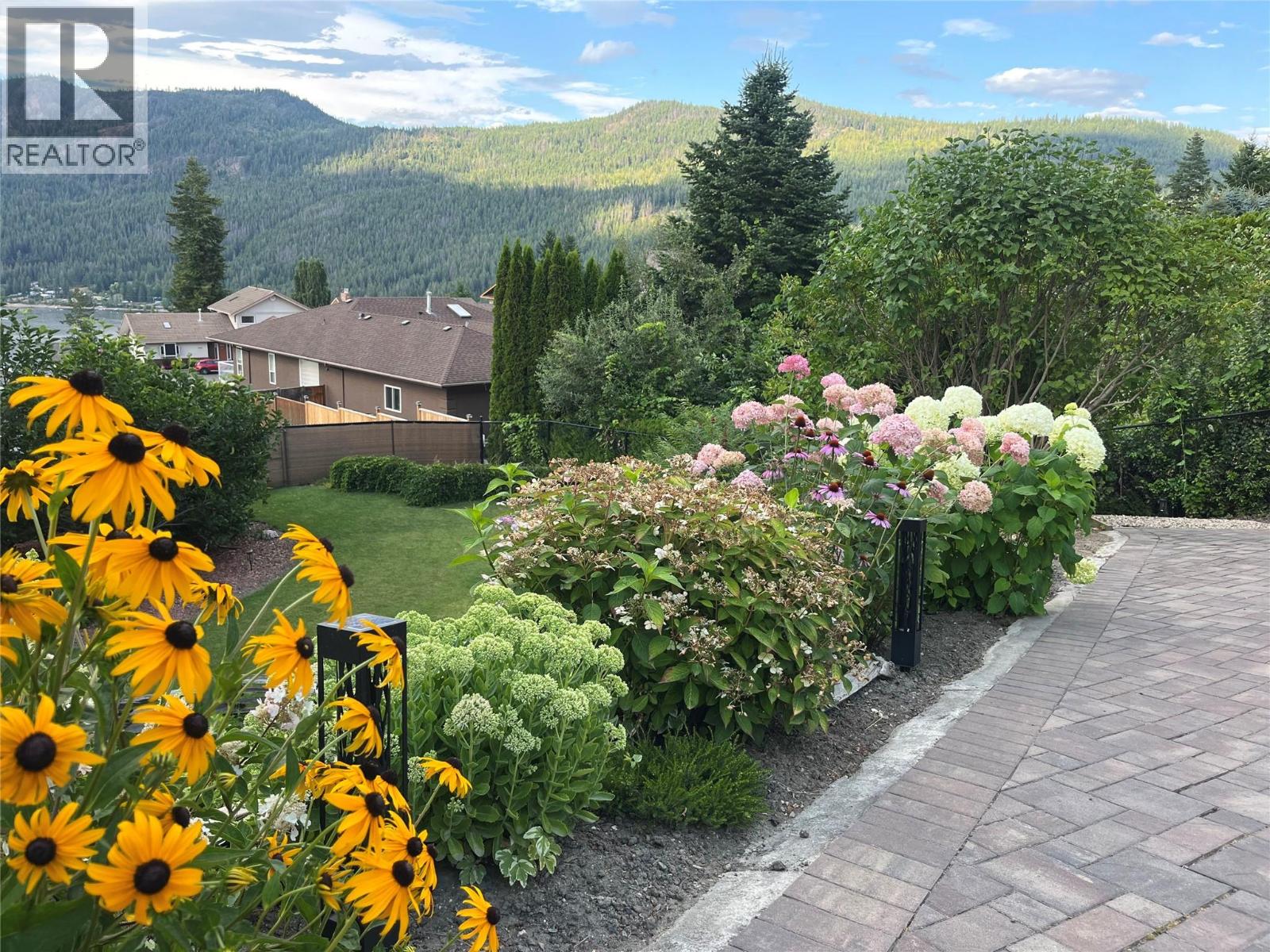 2595 Golf Course Drive, Blind Bay, British Columbia  V0E 1H2 - Photo 48 - 10395135