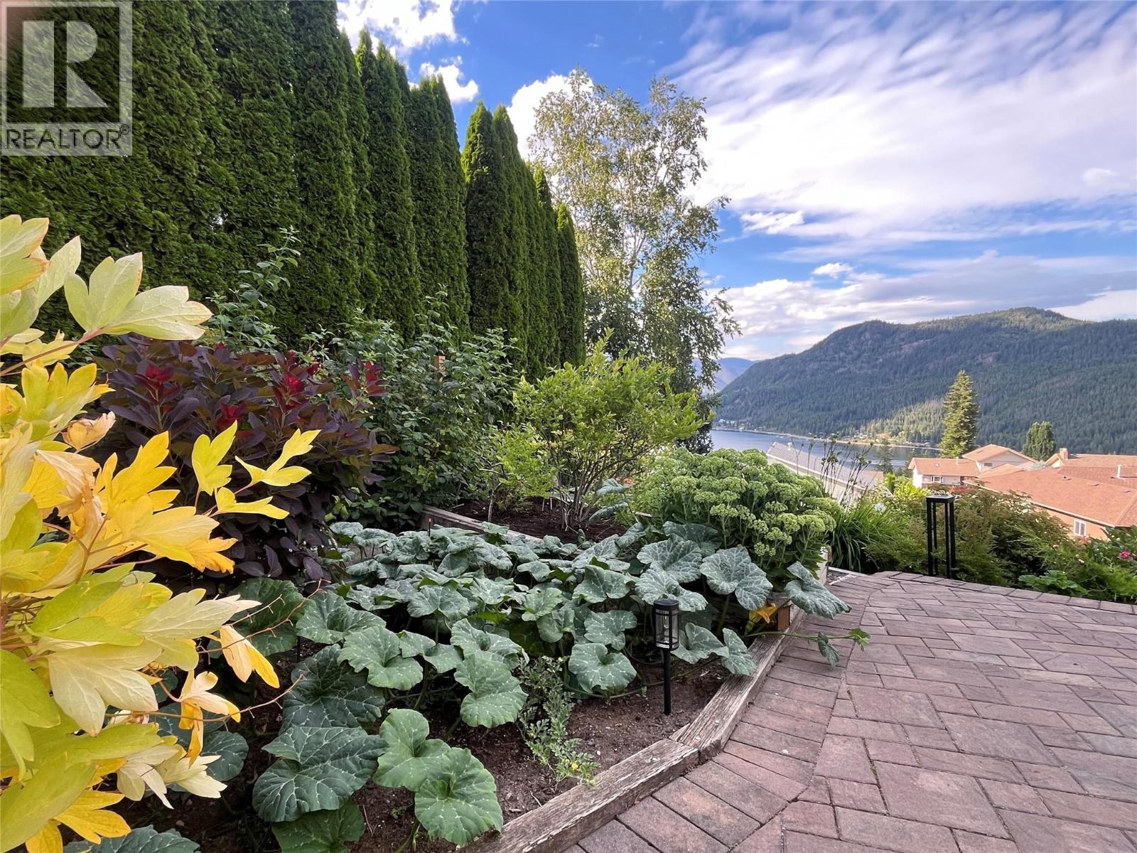 2595 Golf Course Drive, Blind Bay, British Columbia  V0E 1H2 - Photo 58 - 10395135