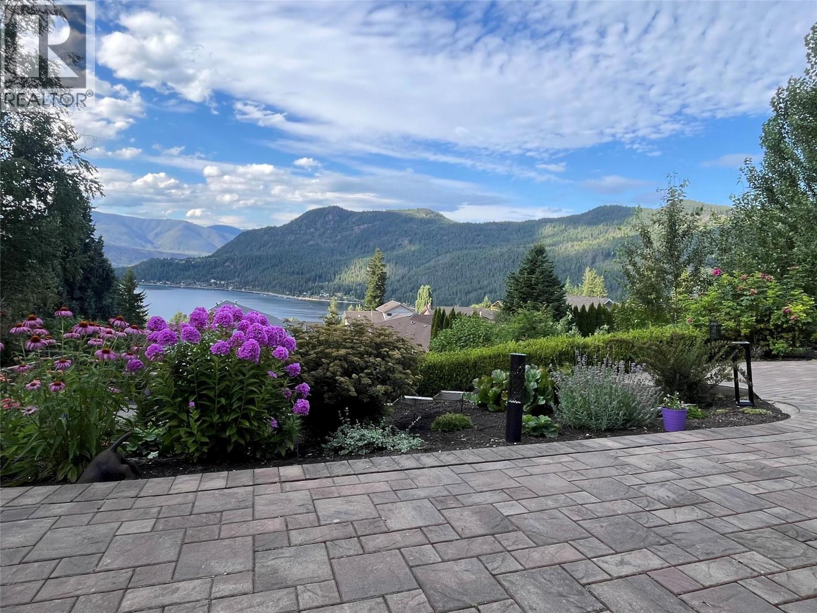 2595 Golf Course Drive, Blind Bay, British Columbia  V0E 1H2 - Photo 59 - 10395135