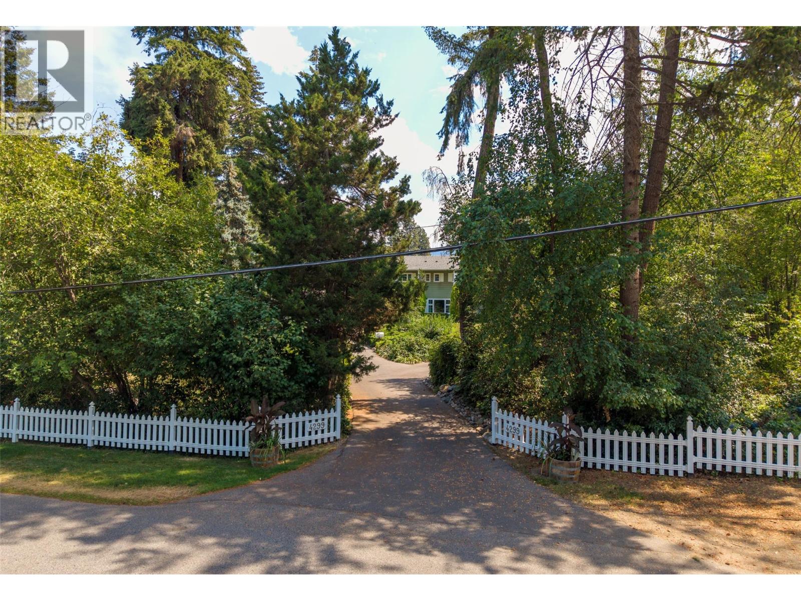 4299 Hobson Road, Kelowna, British Columbia  V1W 1Y4 - Photo 45 - 10394843