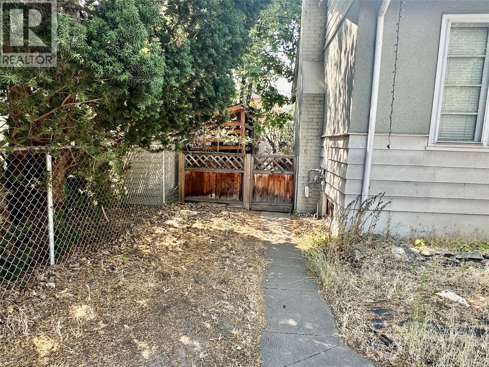 2038 Richter Street, Kelowna, British Columbia  V1Y 2N5 - Photo 10 - 10394176