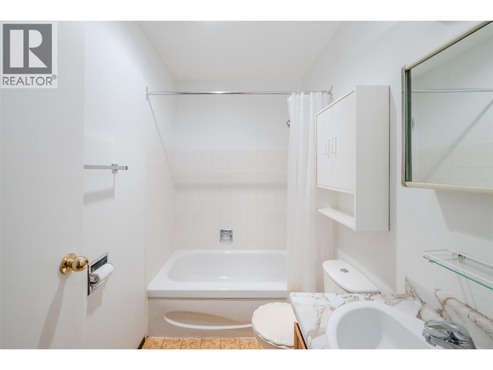 150 Skaha Place Unit# 416, Penticton, British Columbia  V2A 7K1 - Photo 8 - 10396181