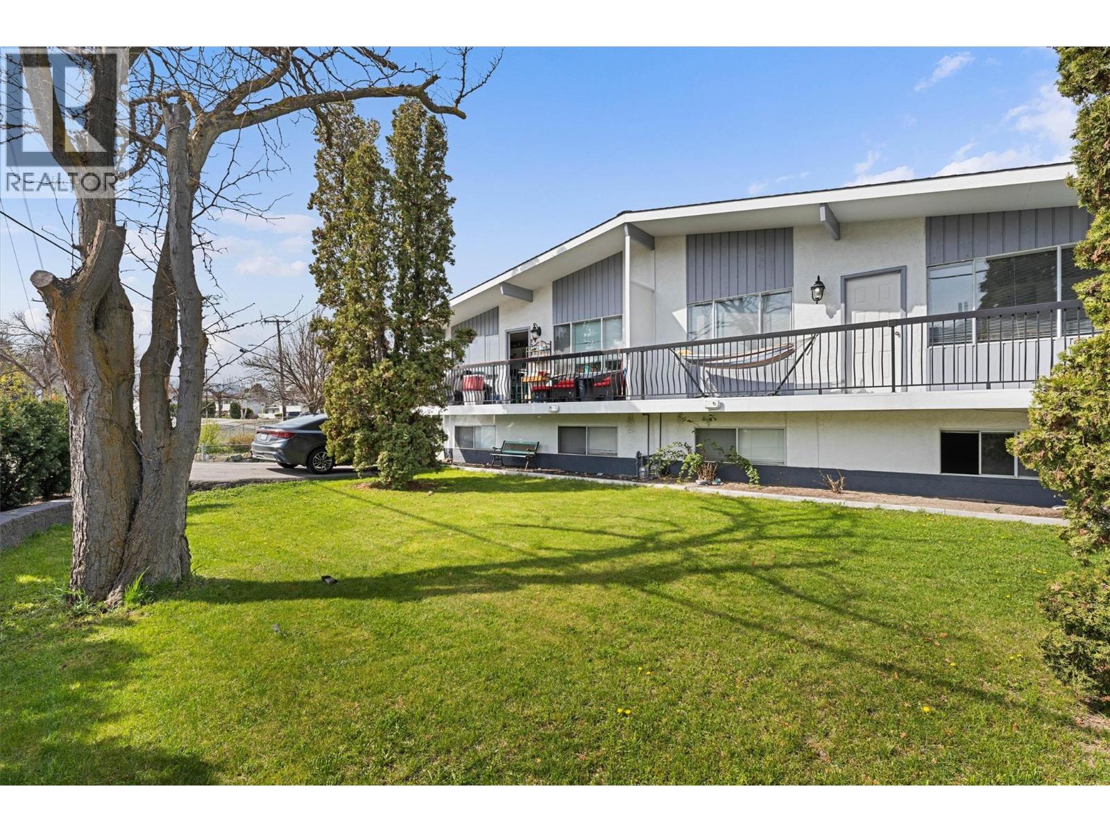 600 - 602 Rutland Road S, Kelowna, British Columbia  V1X 3A3 - Photo 2 - 10396176