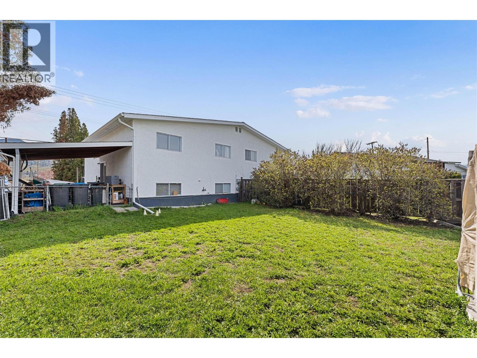600 - 602 Rutland Road S, Kelowna, British Columbia  V1X 3A3 - Photo 3 - 10396176