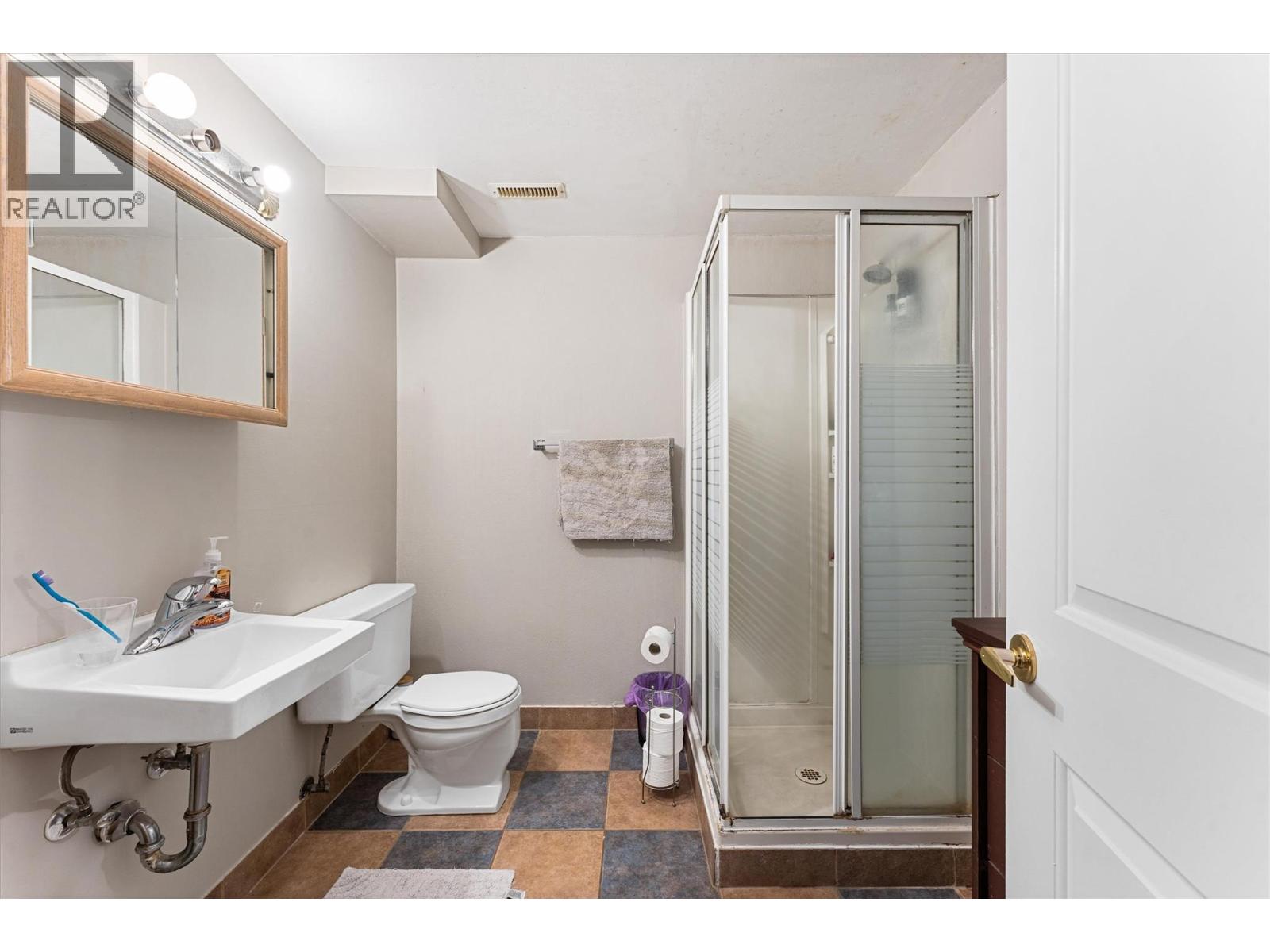 600 - 602 Rutland Road S, Kelowna, British Columbia  V1X 3A3 - Photo 44 - 10396176