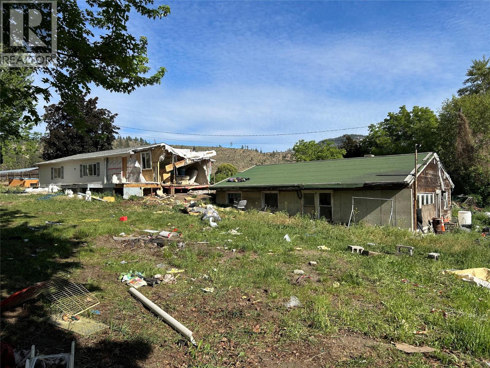 7561 Highway 97, Oliver, British Columbia  V0H 1T5 - Photo 1 - 10396173