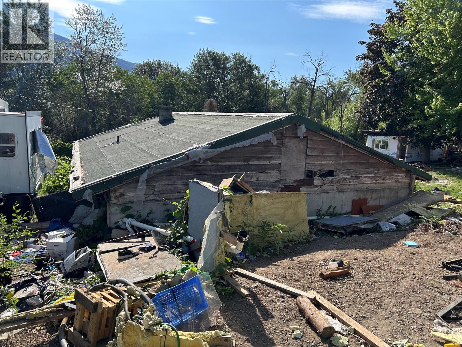 7561 Highway 97, Oliver, British Columbia  V0H 1T5 - Photo 8 - 10396173