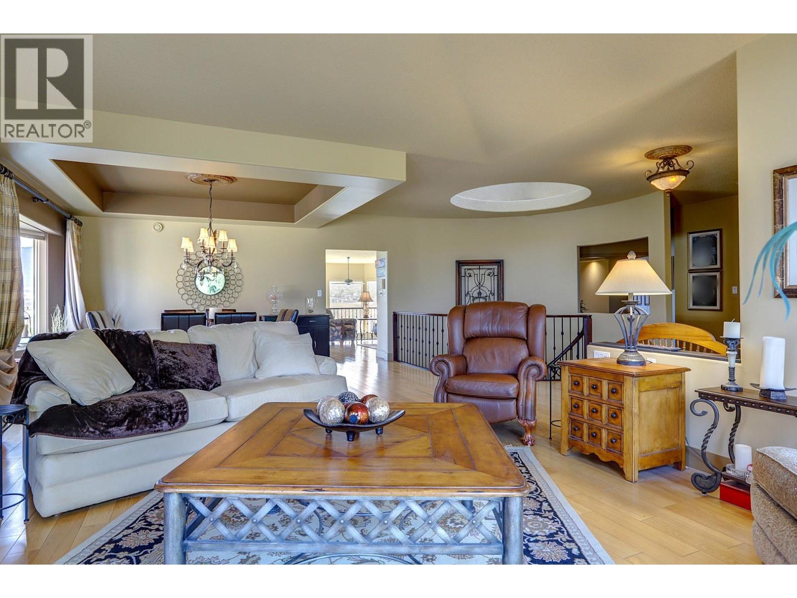 301 Country Estate Place, Vernon, British Columbia  V1B 2W7 - Photo 10 - 10395612