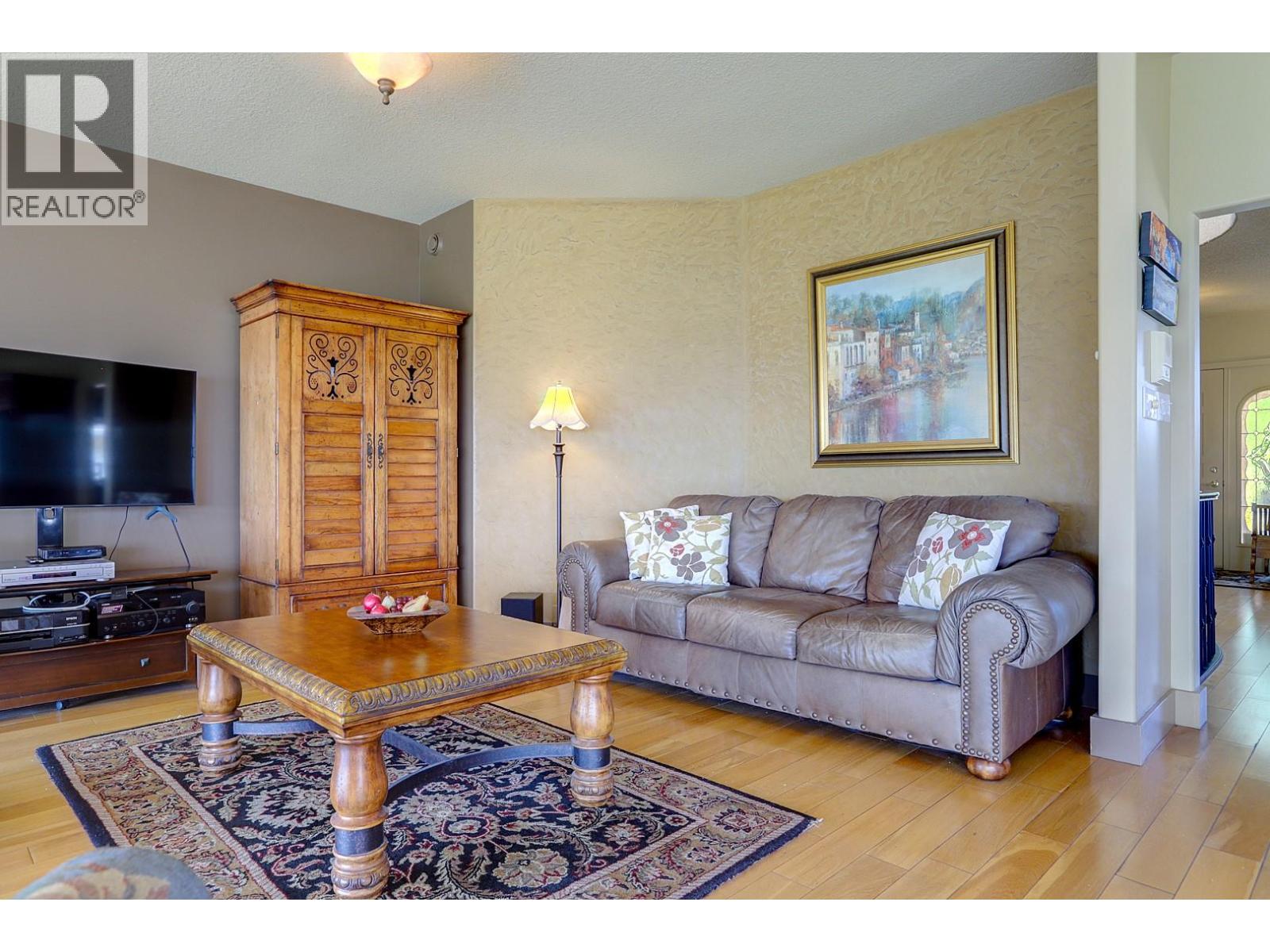 301 Country Estate Place, Vernon, British Columbia  V1B 2W7 - Photo 14 - 10395612