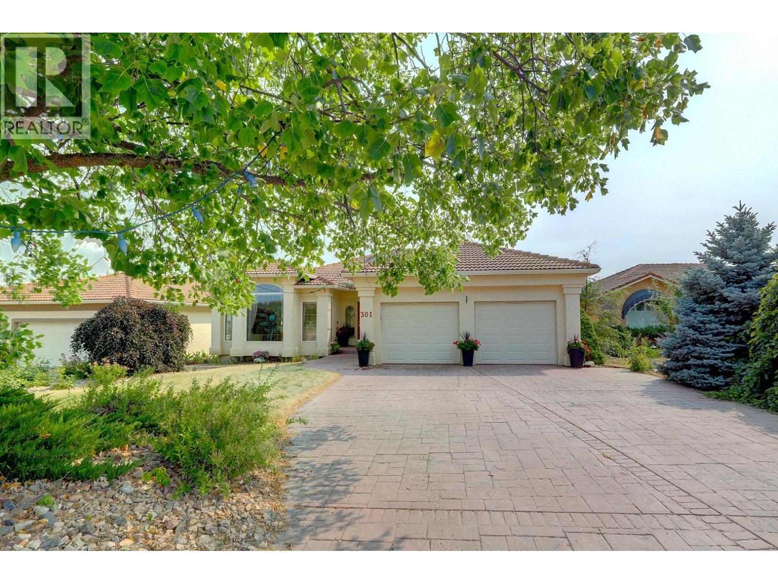 301 Country Estate Place, Vernon, British Columbia  V1B 2W7 - Photo 3 - 10395612