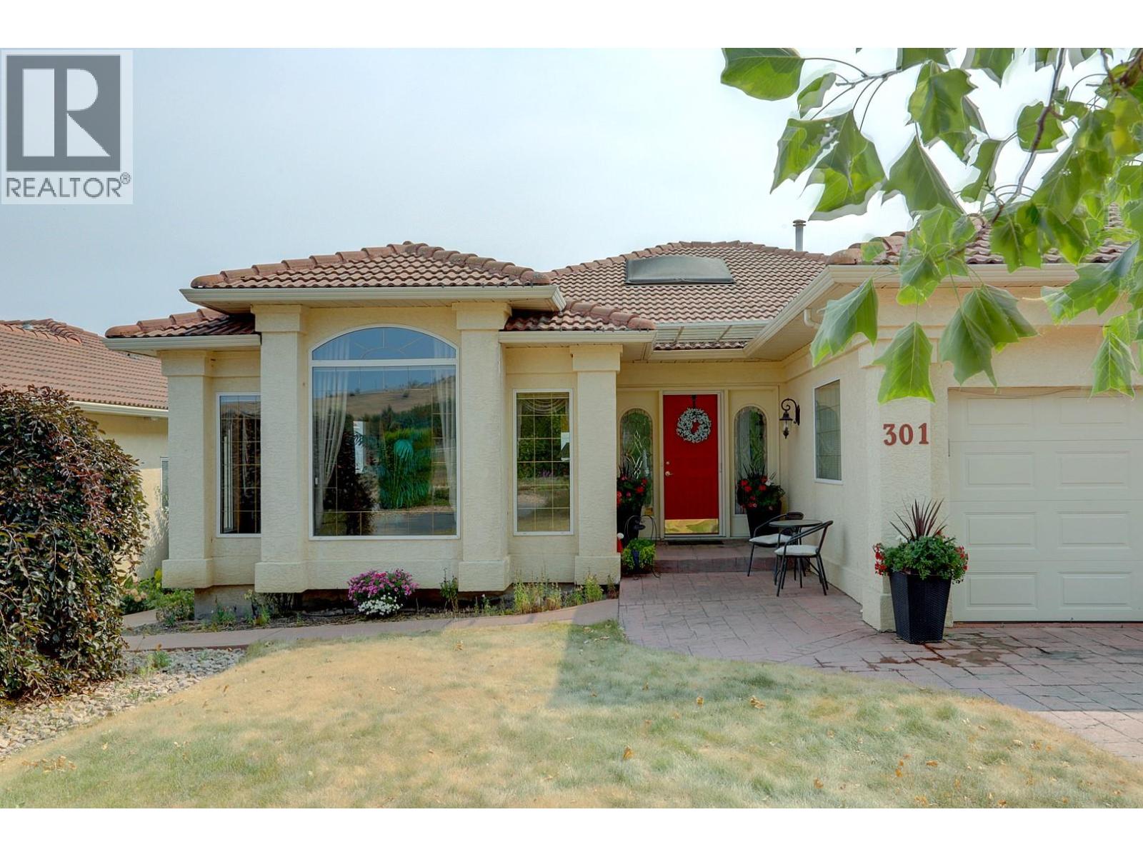 301 Country Estate Place, Vernon, British Columbia  V1B 2W7 - Photo 4 - 10395612