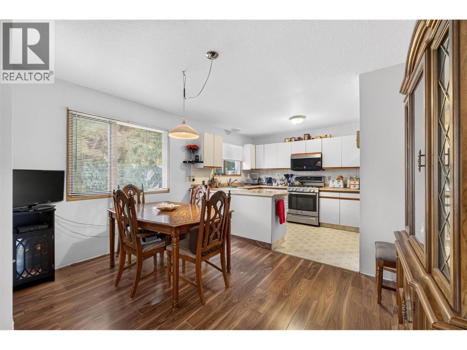 341 2 Street Se, Salmon Arm, British Columbia  V1E 4H3 - Photo 11 - 10396120