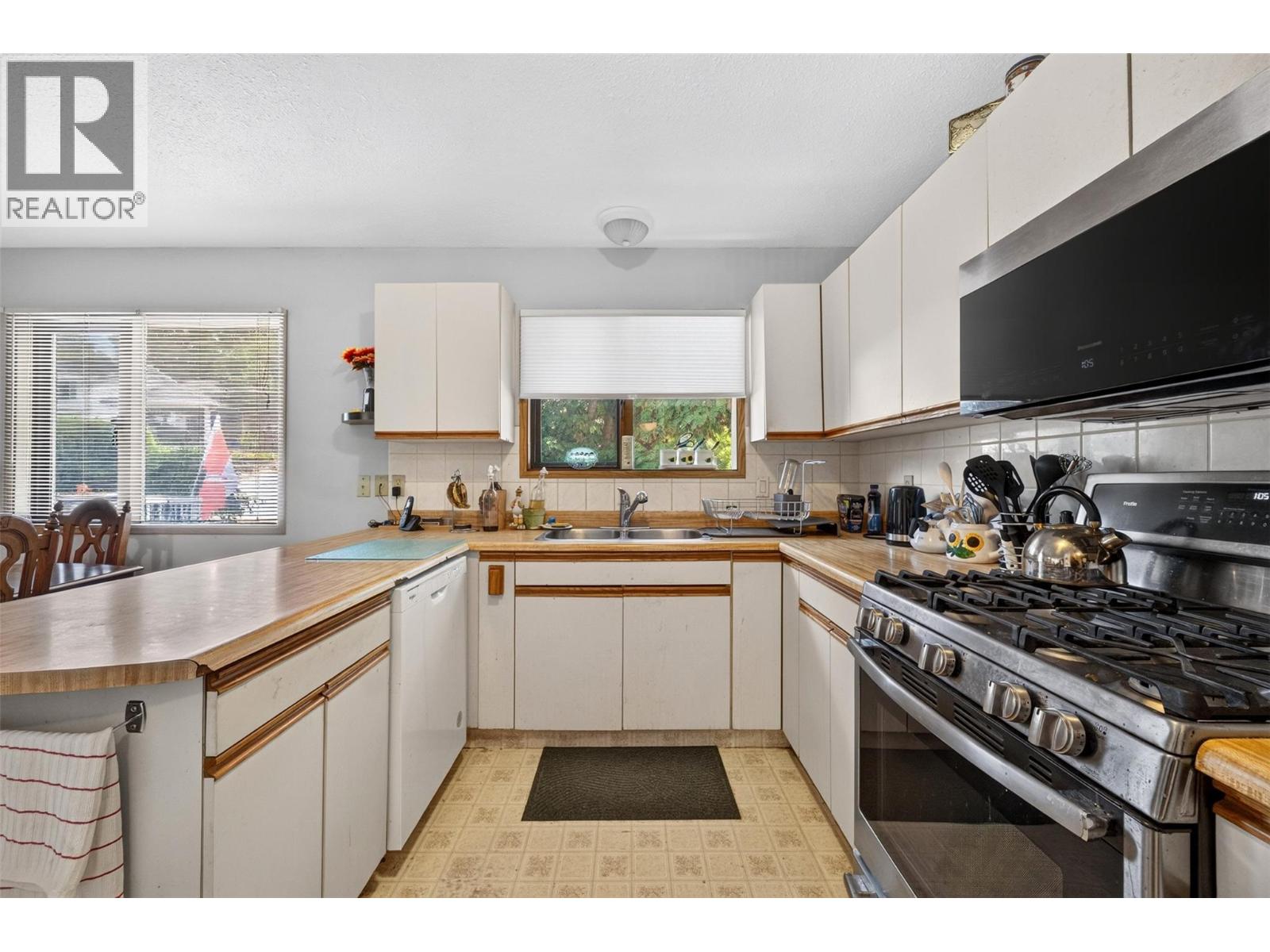341 2 Street Se, Salmon Arm, British Columbia  V1E 4H3 - Photo 14 - 10396120