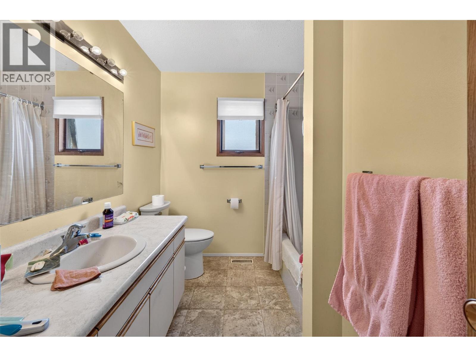 341 2 Street Se, Salmon Arm, British Columbia  V1E 4H3 - Photo 20 - 10396120
