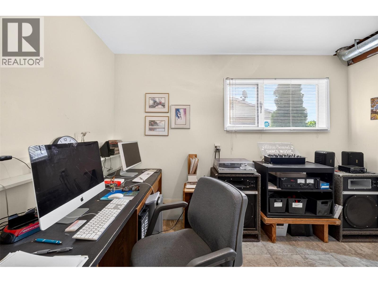 341 2 Street Se, Salmon Arm, British Columbia  V1E 4H3 - Photo 28 - 10396120