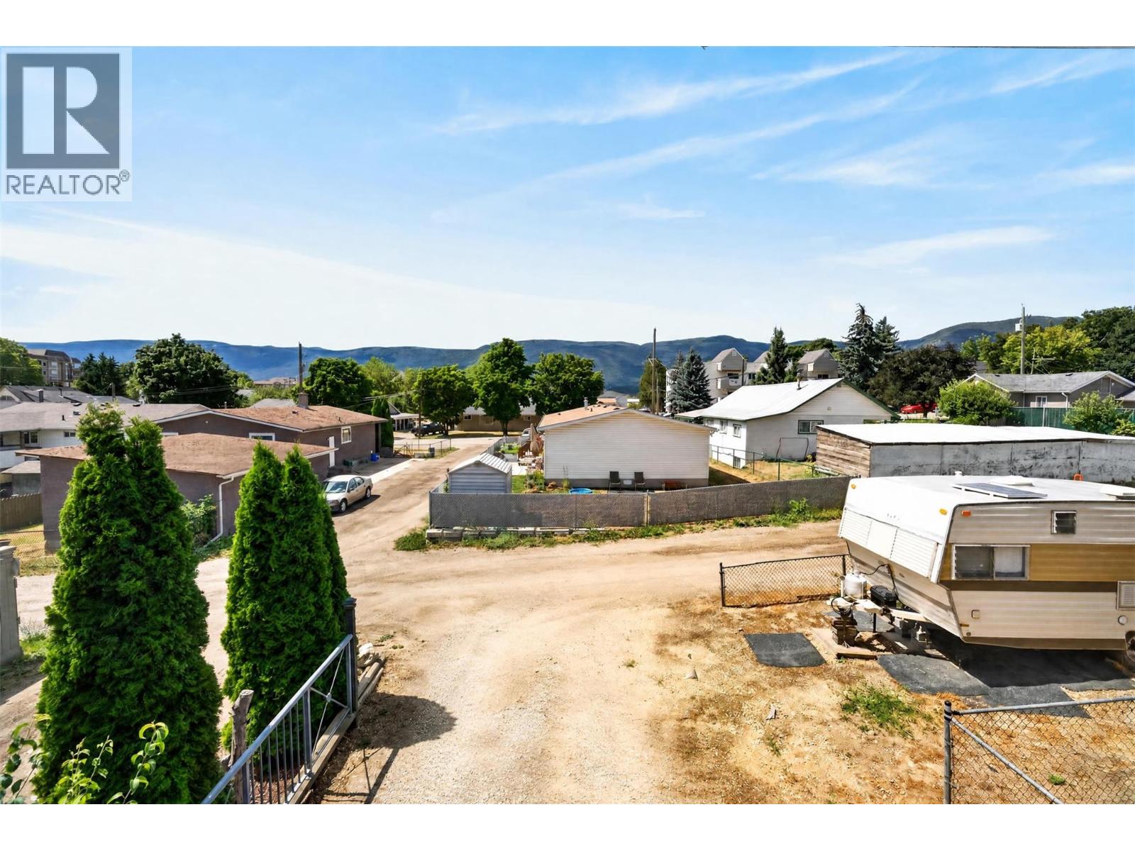 341 2 Street Se, Salmon Arm, British Columbia  V1E 4H3 - Photo 39 - 10396120