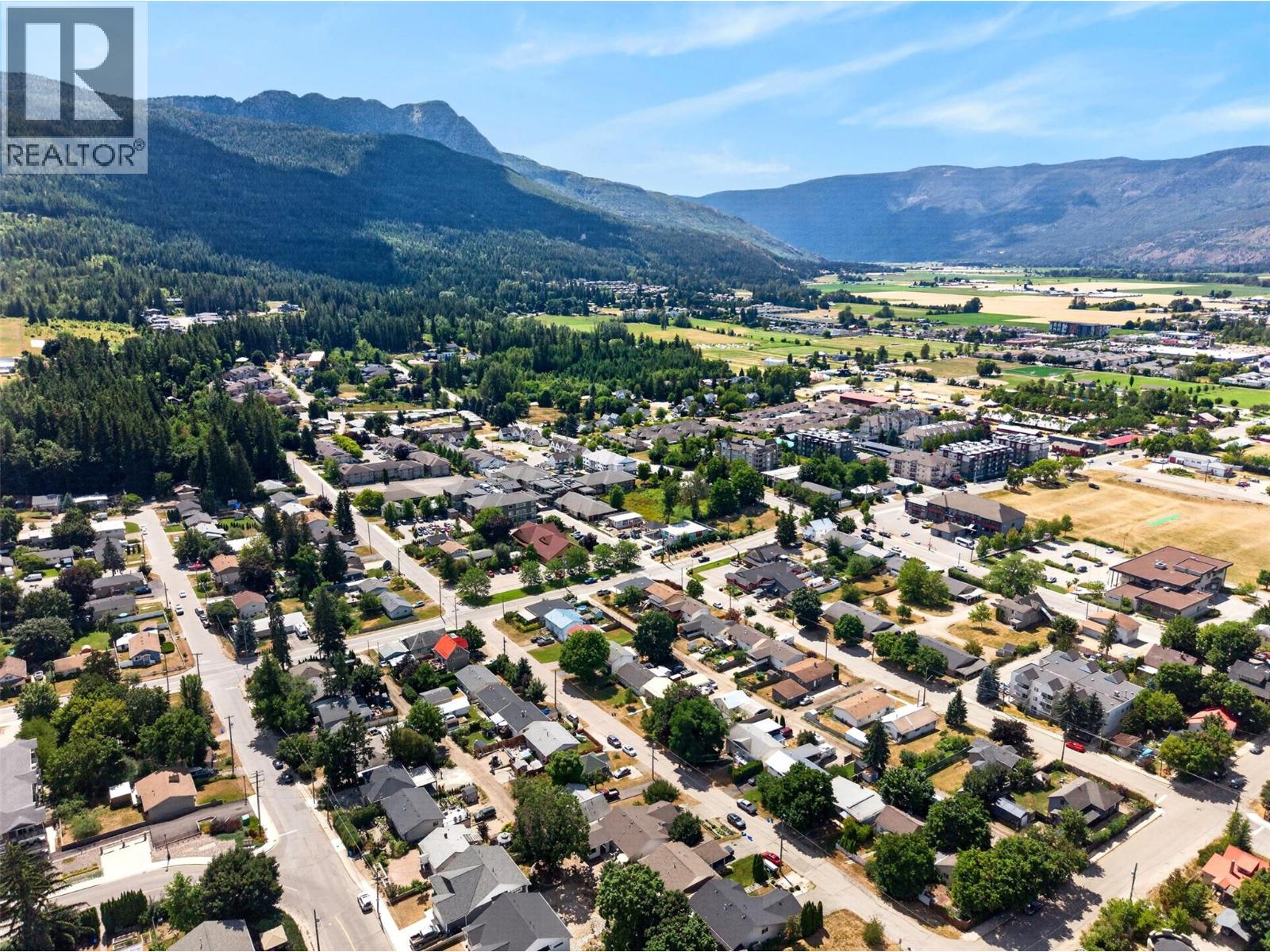 341 2 Street Se, Salmon Arm, British Columbia  V1E 4H3 - Photo 52 - 10396120