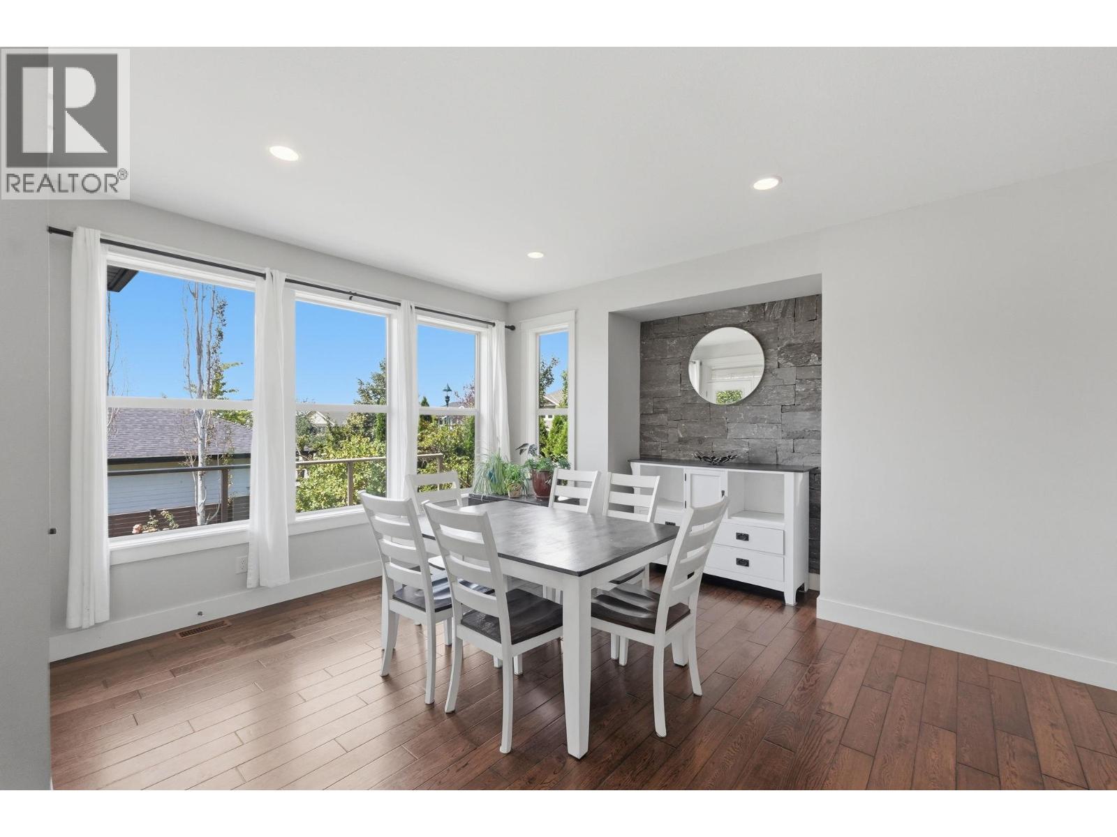 5765 Mountainside Drive, Kelowna, British Columbia  V1W 5H2 - Photo 15 - 10396052