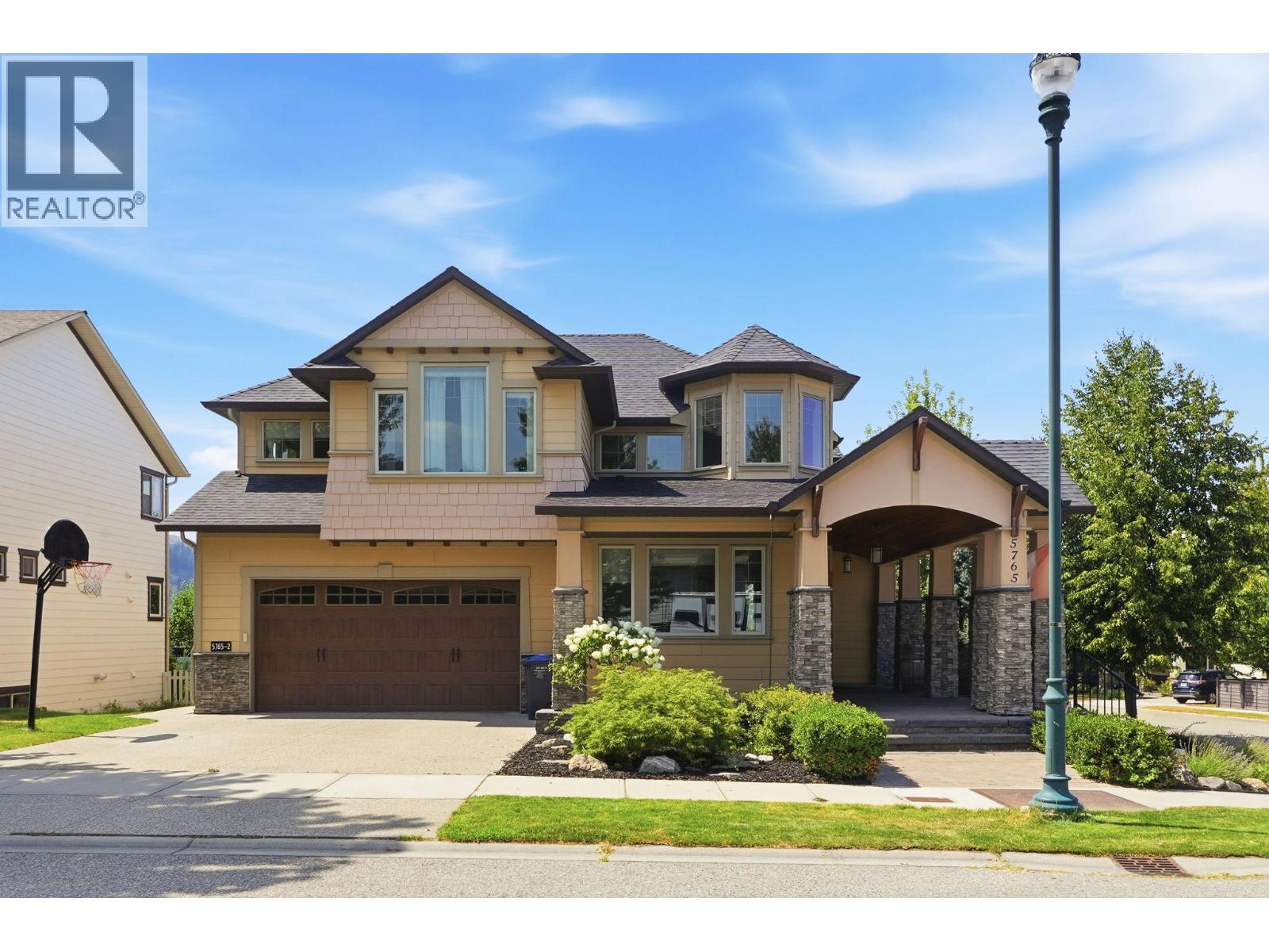 5765 Mountainside Drive, Kelowna, British Columbia  V1W 5H2 - Photo 2 - 10396052