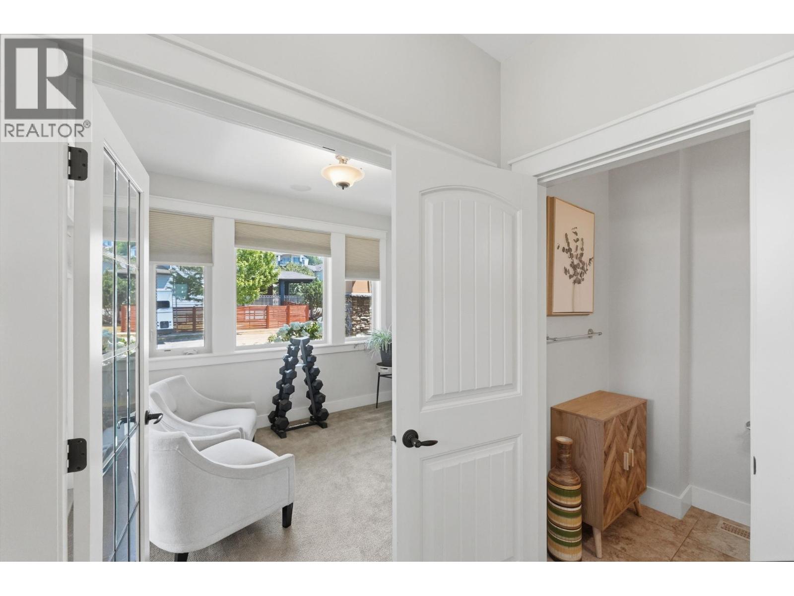 5765 Mountainside Drive, Kelowna, British Columbia  V1W 5H2 - Photo 32 - 10396052