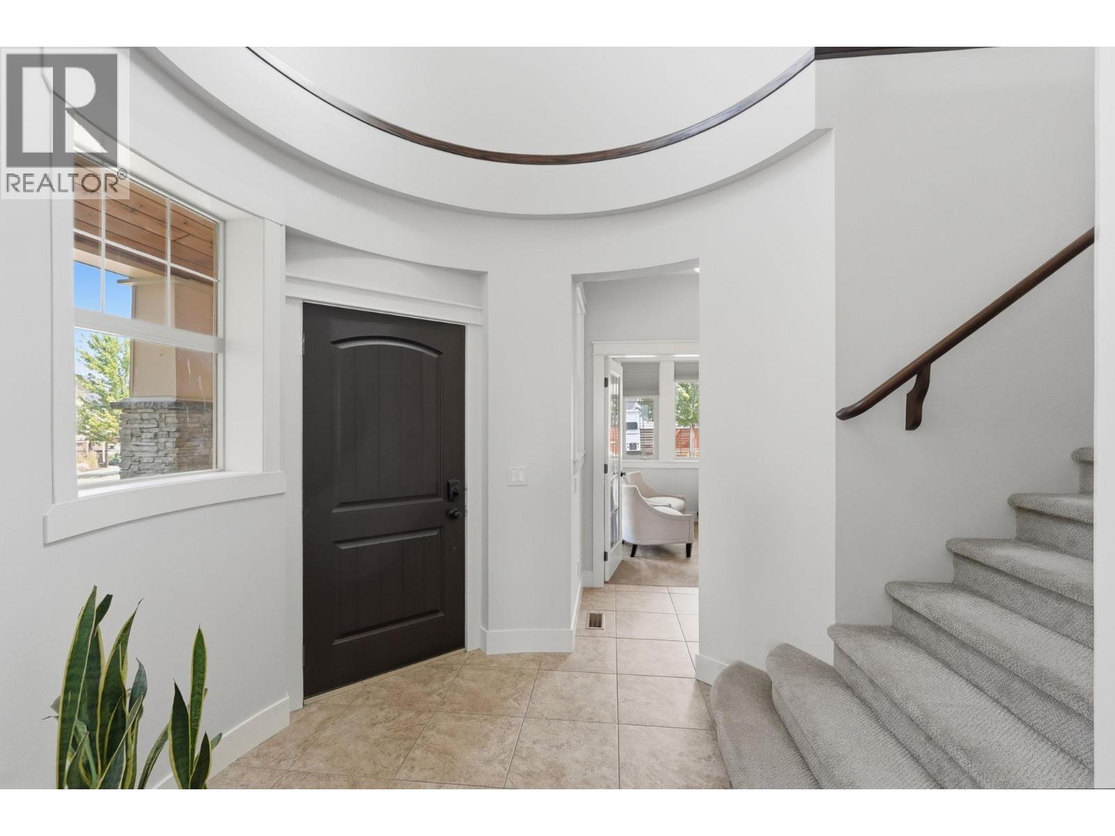 5765 Mountainside Drive, Kelowna, British Columbia  V1W 5H2 - Photo 35 - 10396052