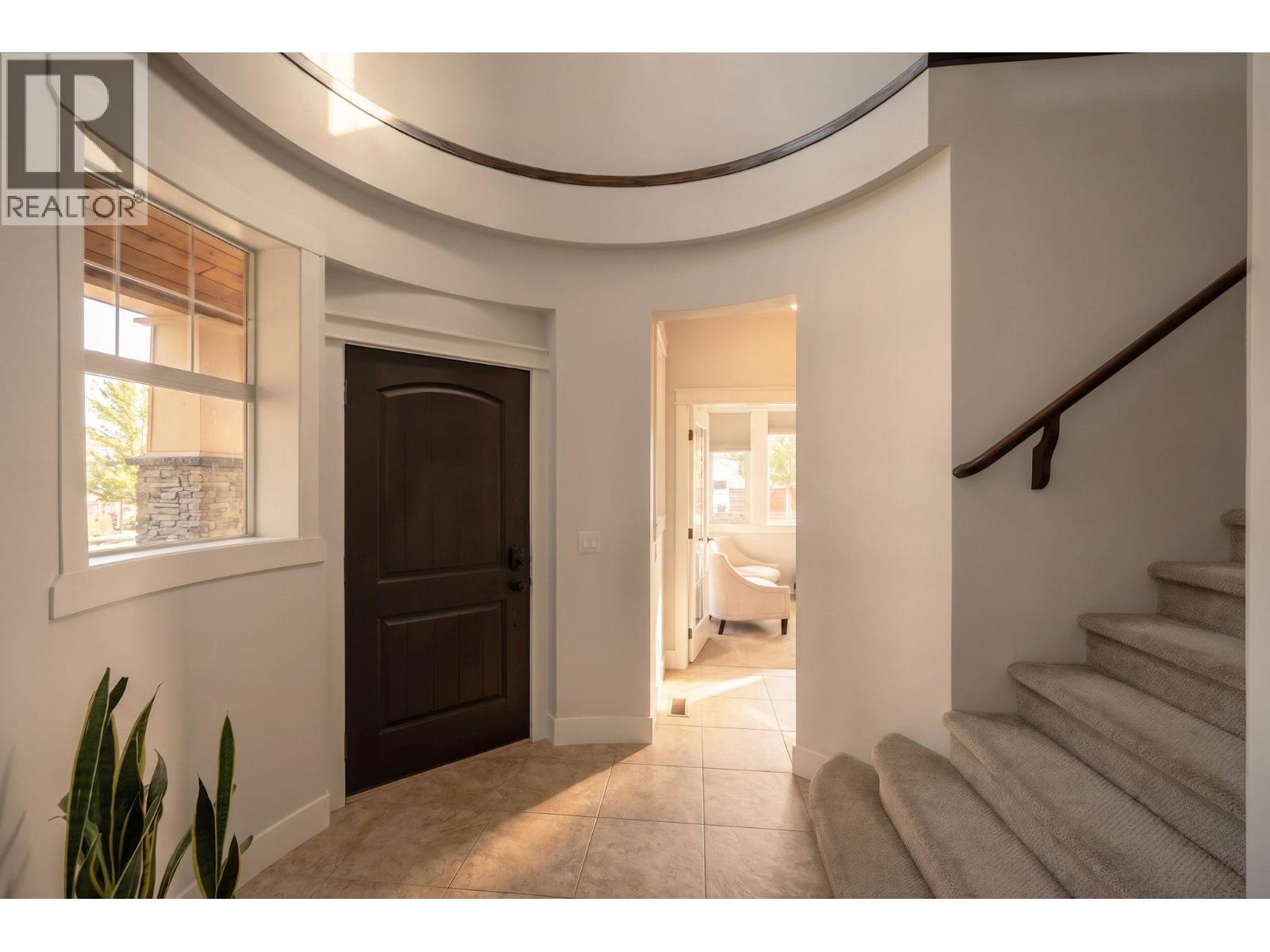 5765 Mountainside Drive, Kelowna, British Columbia  V1W 5H2 - Photo 36 - 10396052