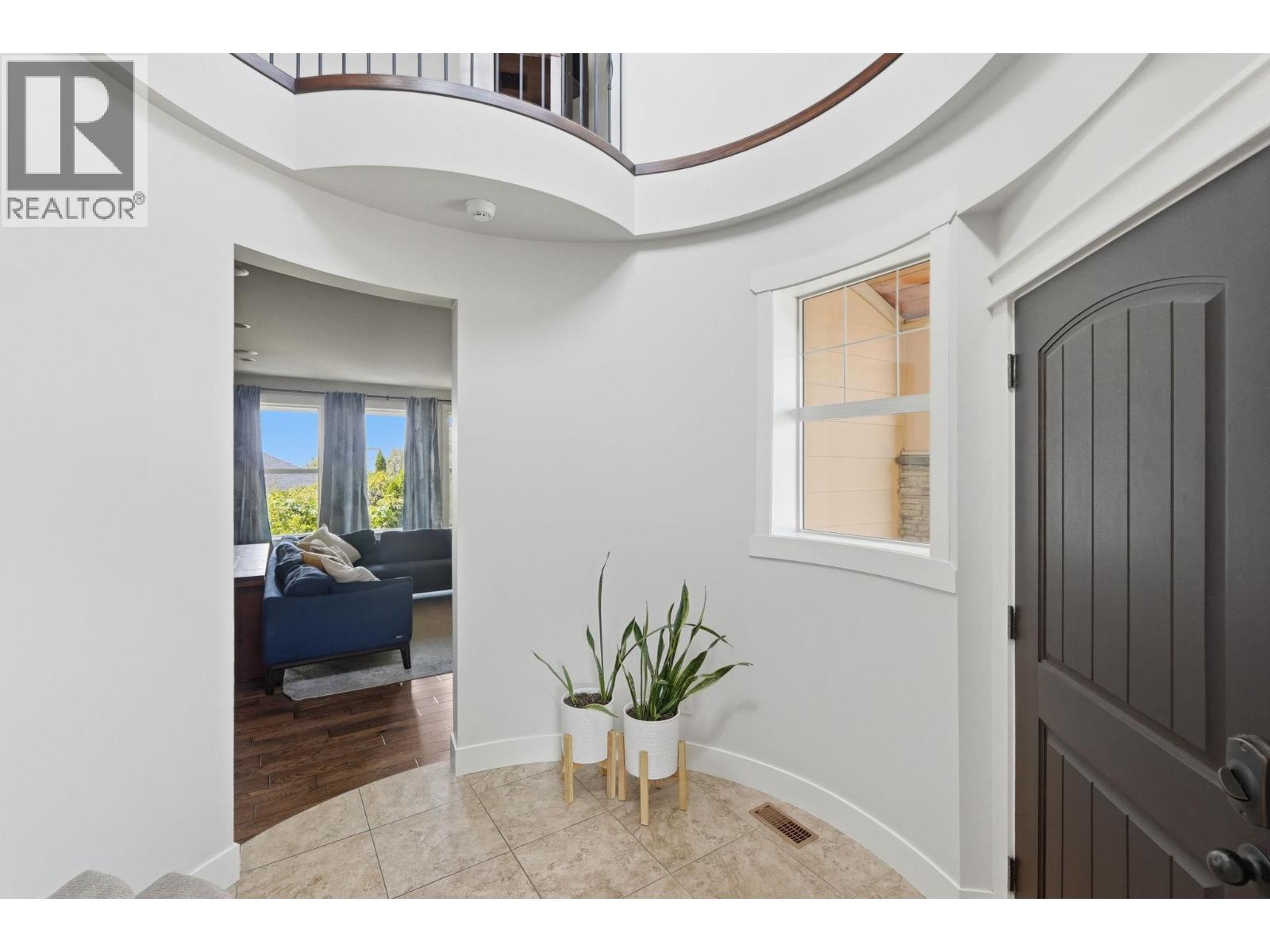 5765 Mountainside Drive, Kelowna, British Columbia  V1W 5H2 - Photo 37 - 10396052
