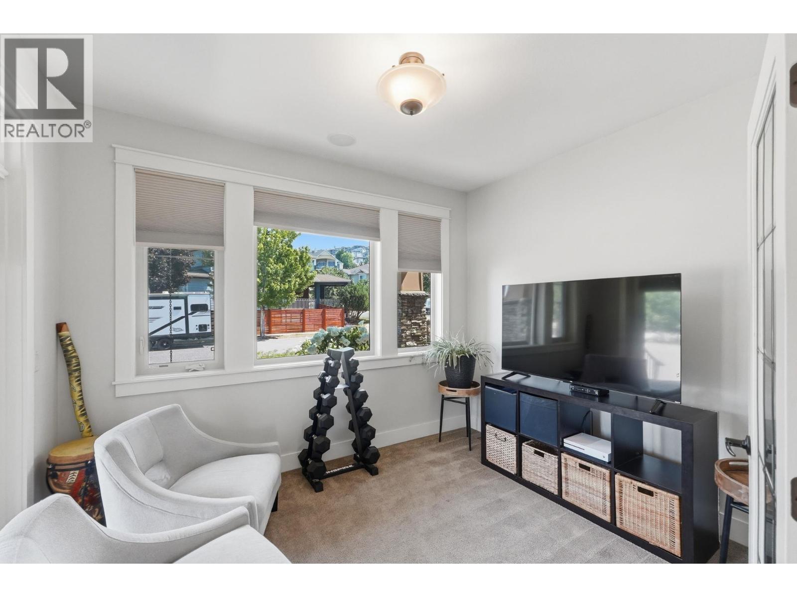 5765 Mountainside Drive, Kelowna, British Columbia  V1W 5H2 - Photo 38 - 10396052