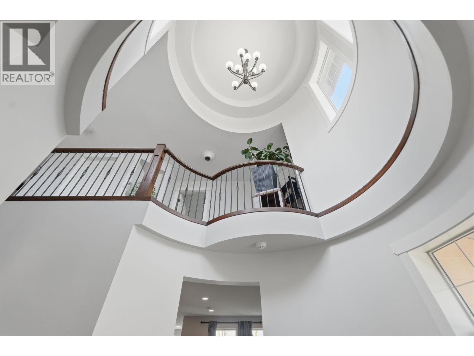 5765 Mountainside Drive, Kelowna, British Columbia  V1W 5H2 - Photo 41 - 10396052