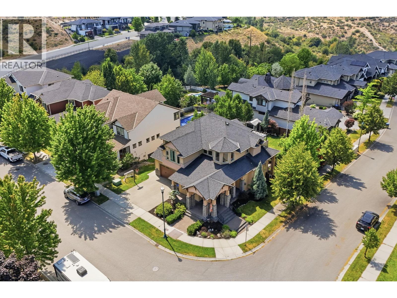 5765 Mountainside Drive, Kelowna, British Columbia  V1W 5H2 - Photo 7 - 10396052