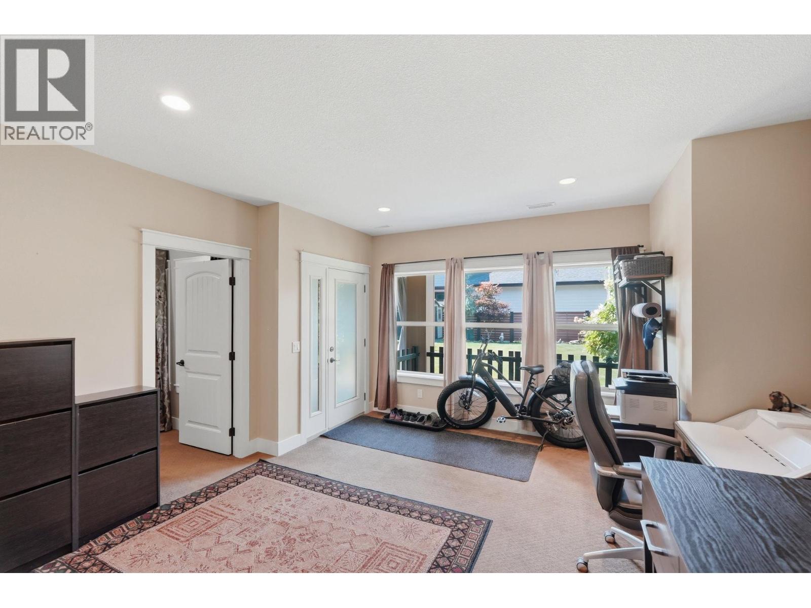5765 Mountainside Drive, Kelowna, British Columbia  V1W 5H2 - Photo 70 - 10396052