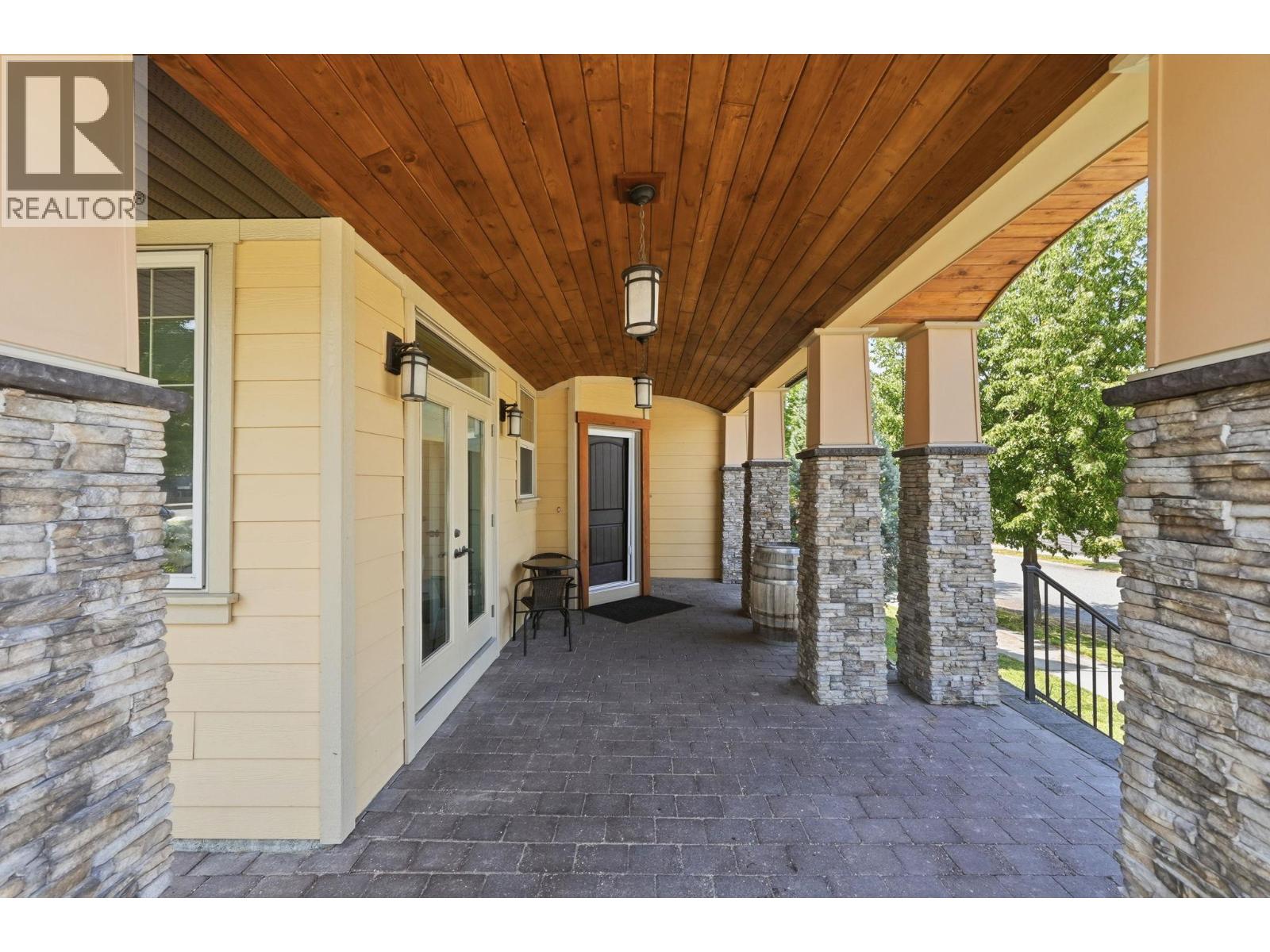 5765 Mountainside Drive, Kelowna, British Columbia  V1W 5H2 - Photo 90 - 10396052