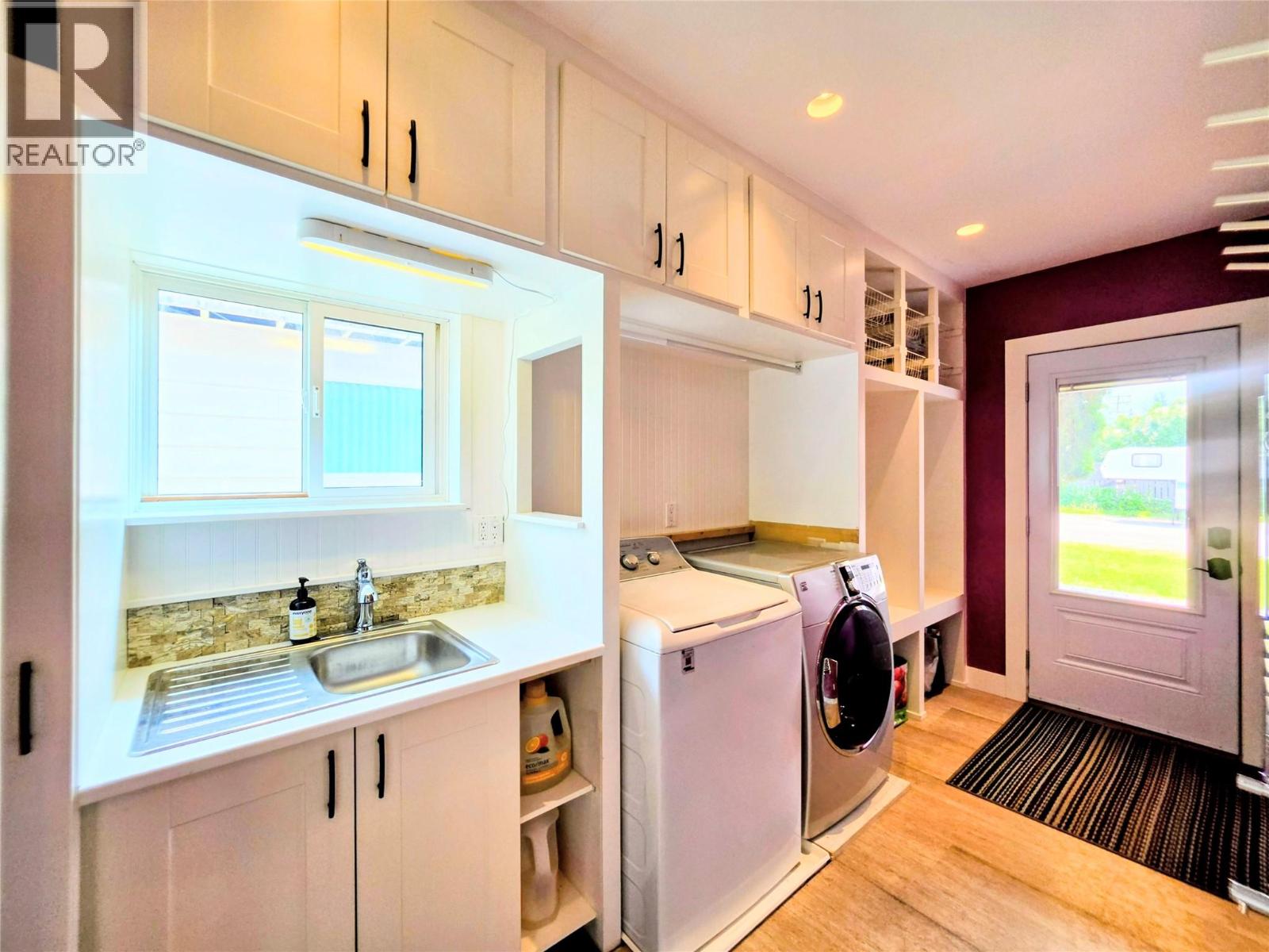 602 5 Avenue, Fernie, British Columbia  V0B 1M0 - Photo 12 - 10396126