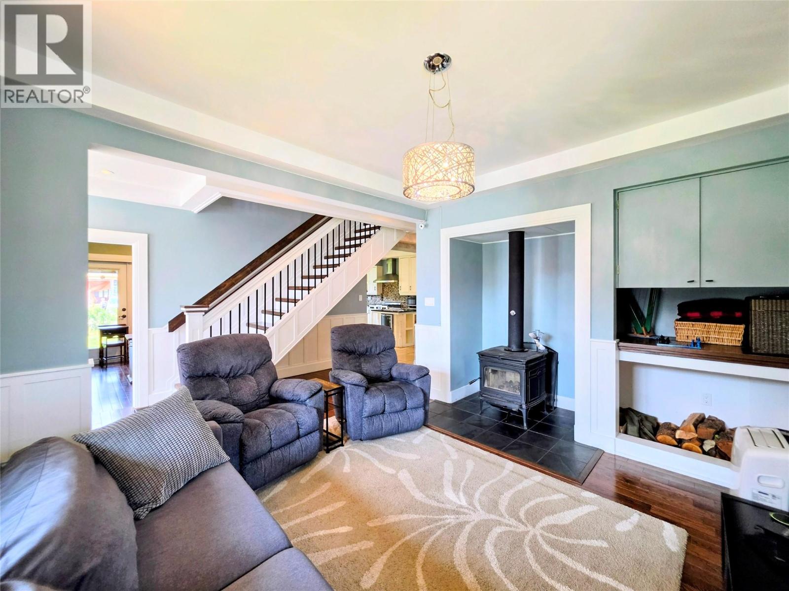 602 5 Avenue, Fernie, British Columbia  V0B 1M0 - Photo 5 - 10396126