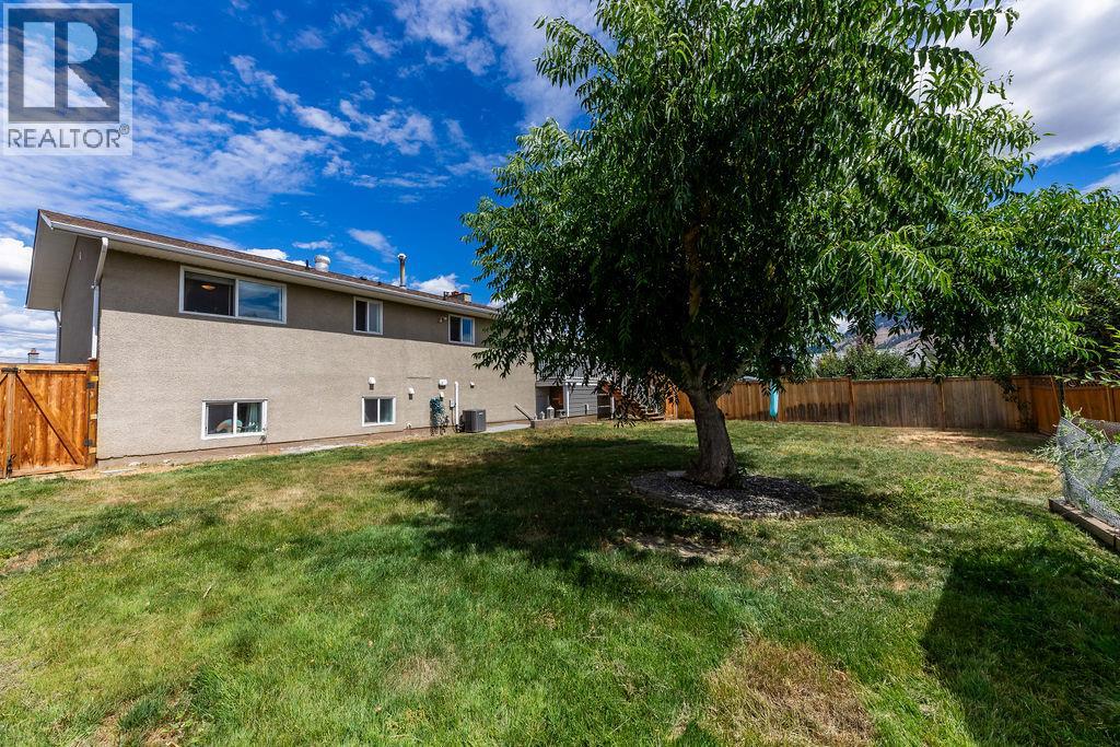 667 Cumberland Avenue, Kamloops, British Columbia  V2B 1Z1 - Photo 30 - 10395945