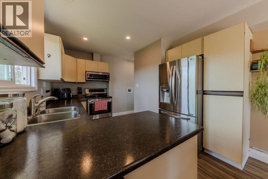 667 Cumberland Avenue, Kamloops, British Columbia  V2B 1Z1 - Photo 9 - 10395945