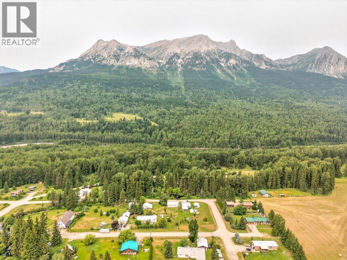 9832 Victoria Street, Fernie, British Columbia  V0B 1M5 - Photo 55 - 10396209