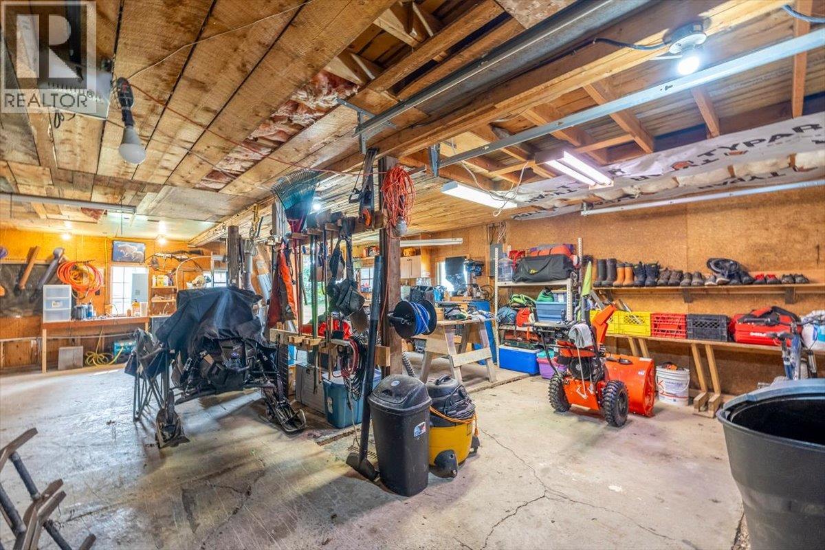 9832 Victoria Street, Fernie, British Columbia  V0B 1M5 - Photo 85 - 10396209
