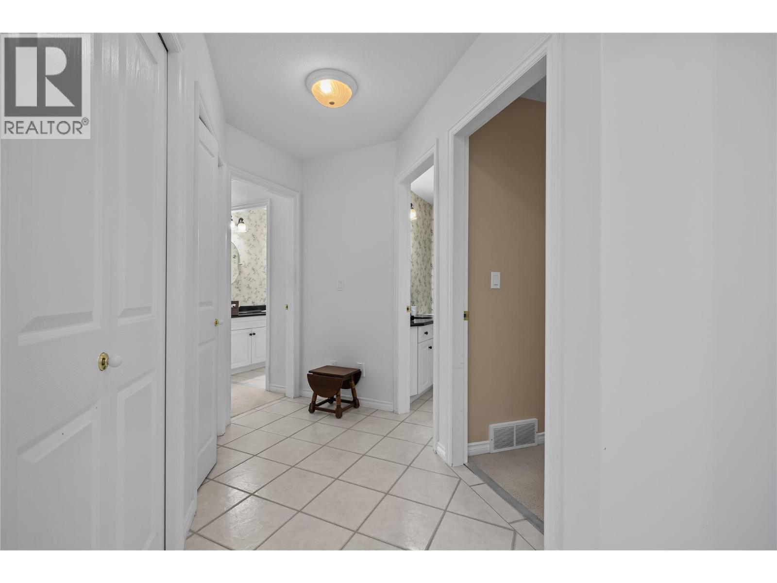 3889 Gallaghers Grange, Kelowna, British Columbia  V1W 3Z9 - Photo 19 - 10395844