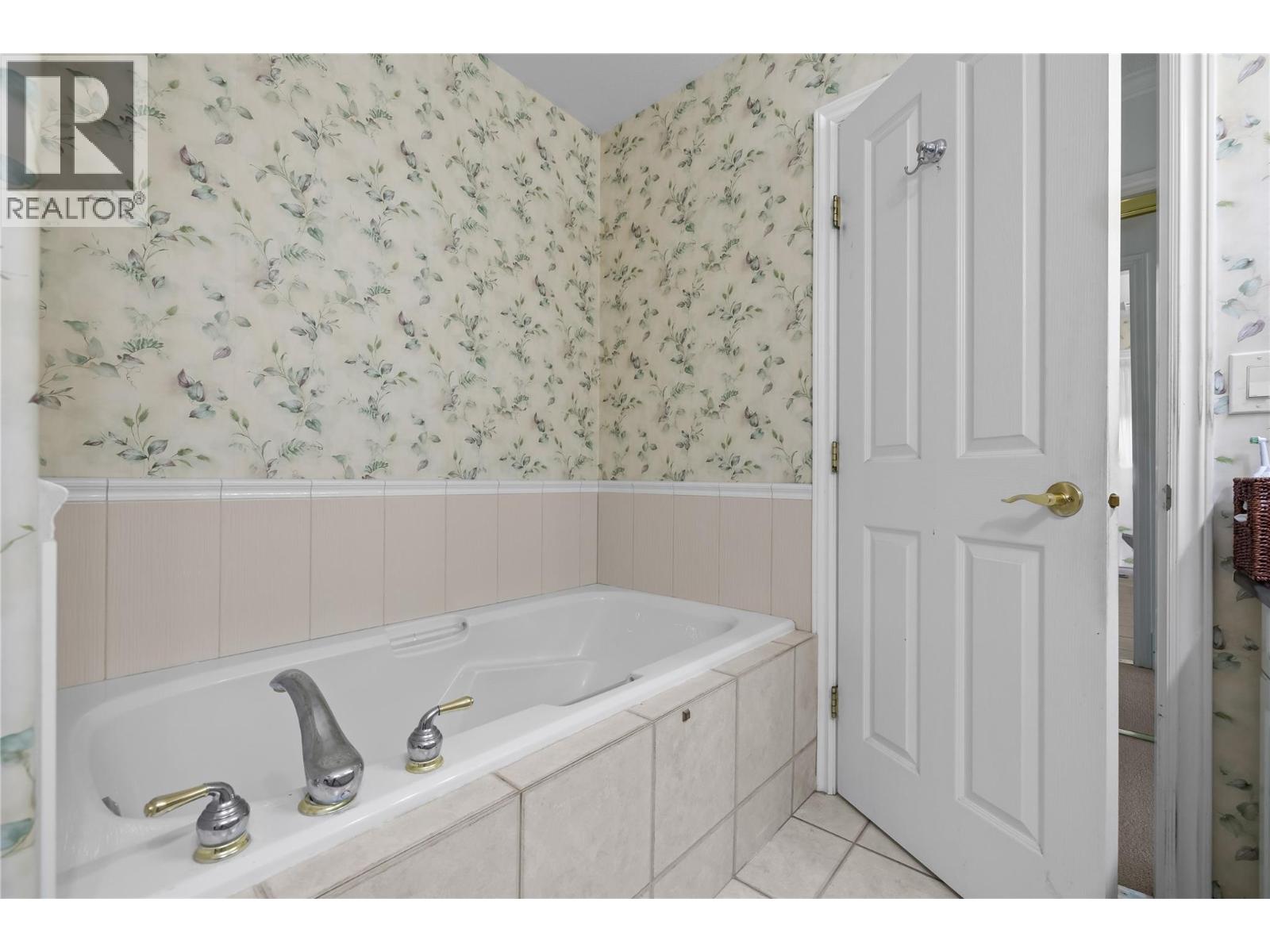 3889 Gallaghers Grange, Kelowna, British Columbia  V1W 3Z9 - Photo 25 - 10395844